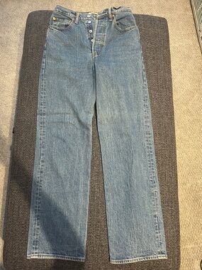 Levi’s Ribcage Straight - classic blue jean wash